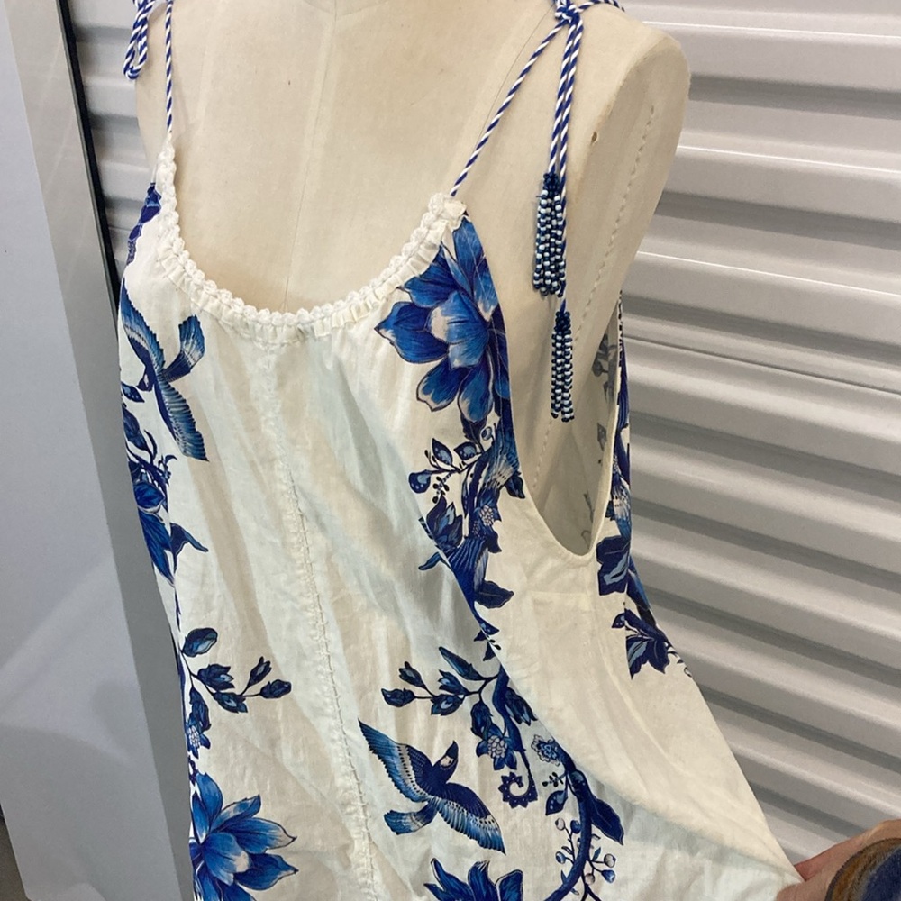Anthropologie White and Blue Floral Tank Top - Picture 5 of 10